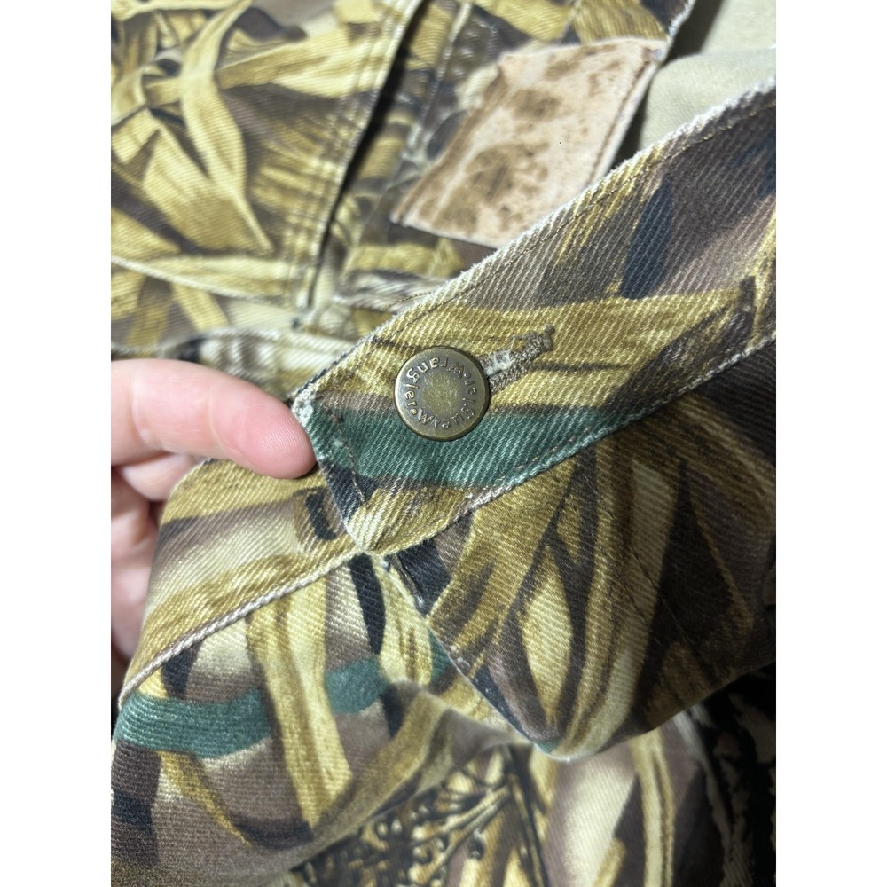 Wrangler Jeans Mens 44x34 Advantage Camo Straight Leg Hunting USA Denim Holes - Picture 3 of 13
